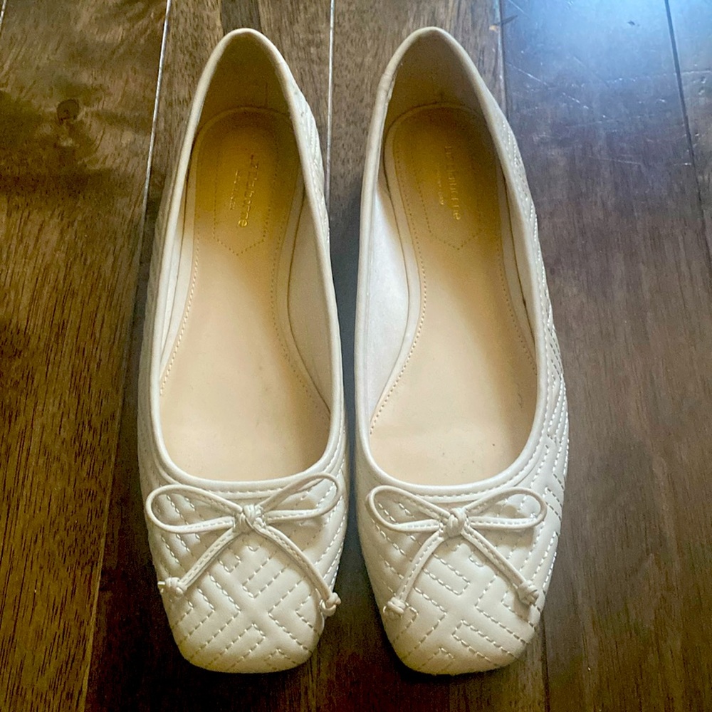 New Liz Claiborne flats. Off-white with stitching.